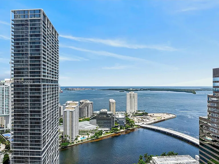 500 Brickell Ave #1100 — Photo 36