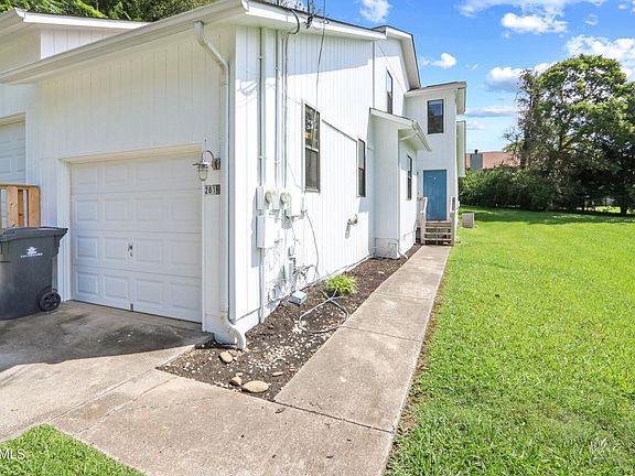 2nd image of 2018 Countryhill Ln