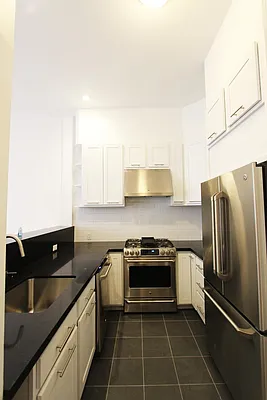 Rented by Urban Real Estate Property Group Inc | media 14