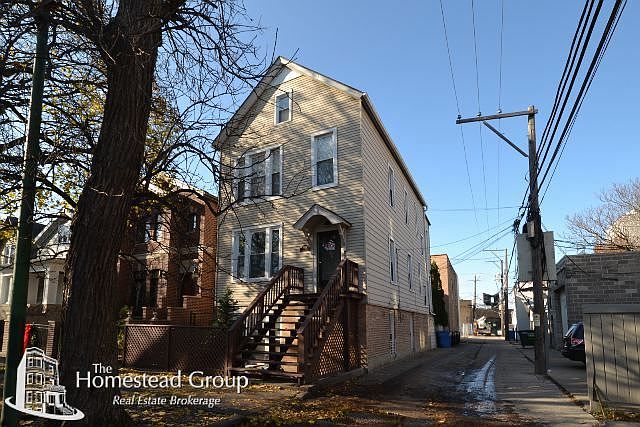1st image of 3144 N Oakley Ave #1FR