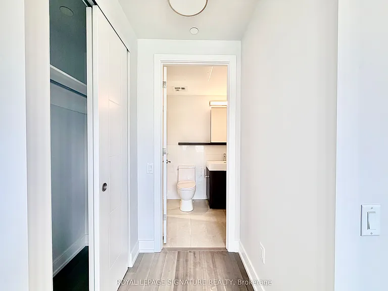 664 Spadina Ave #204 — Photo 17