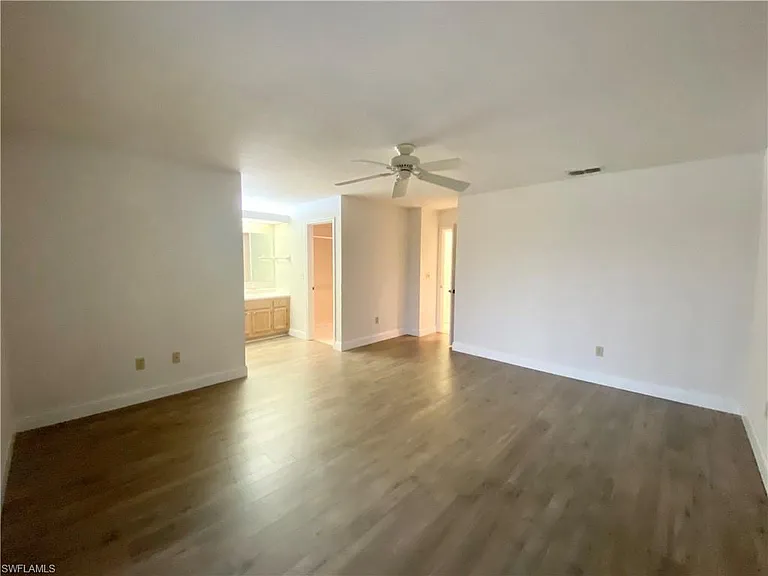 1427 SW 47th Ter #202 — Photo 19