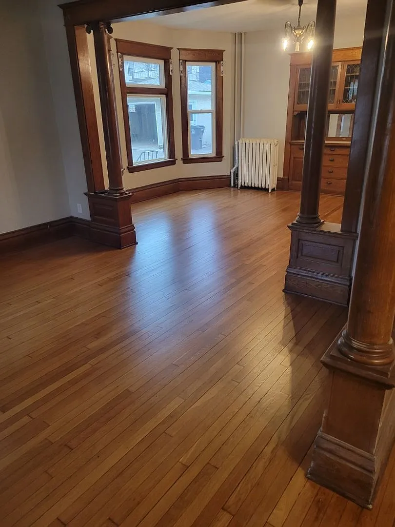 Huge house! Prime Location!! Available 6/1/24 — Photo 1