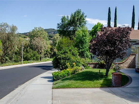 2nd image of 24371 Crestview Dr