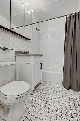 Sold by Cooper & Cooper Real Estate | media 19