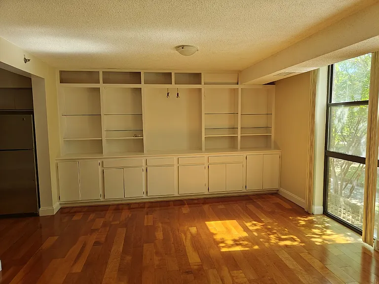 1016 S Wayne St #102 — Photo 8