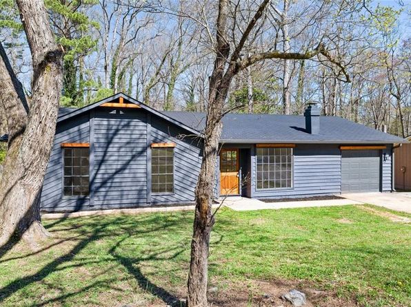 8212 Englewood Trl, Riverdale, GA 30274