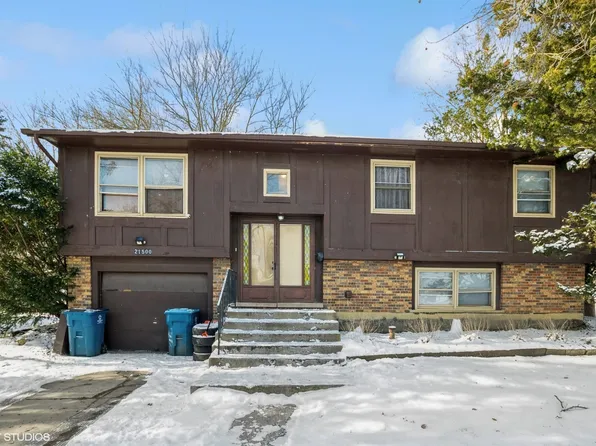 21500 Jeffrey Ave, Chicago Heights, IL 60411