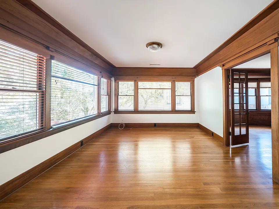 3924 Alameda Pl