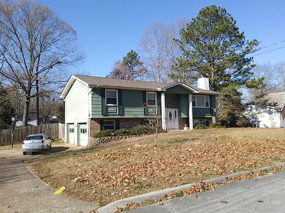 2nd image of 431 E Sharon Cir