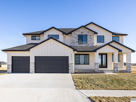 2nd image of 11307 S 182nd Cir
