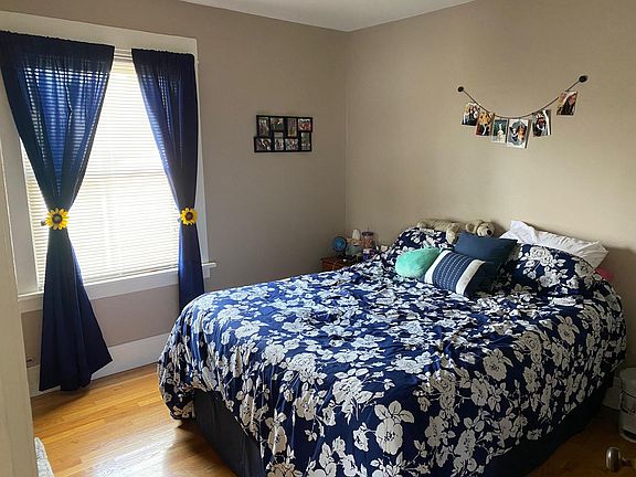 5th image of 214 Norwalk Ave #2