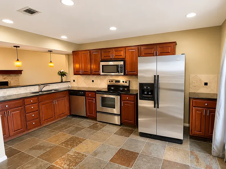 Large Kitchen