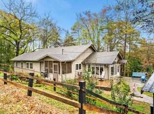 106 Settawig Rd, Brasstown, NC 28902