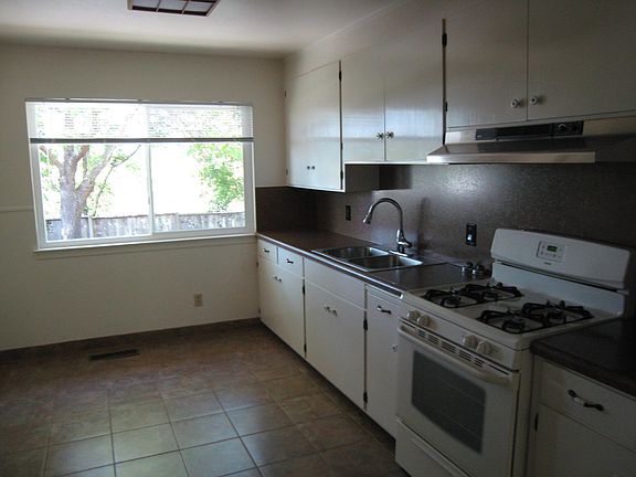 2nd image of 5627 Fallen Apple Ln