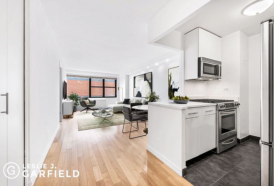 1st image of 7 E 14th St APT 1201