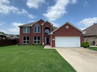 858 Valley Terrace Rd, Burleson, TX 76028