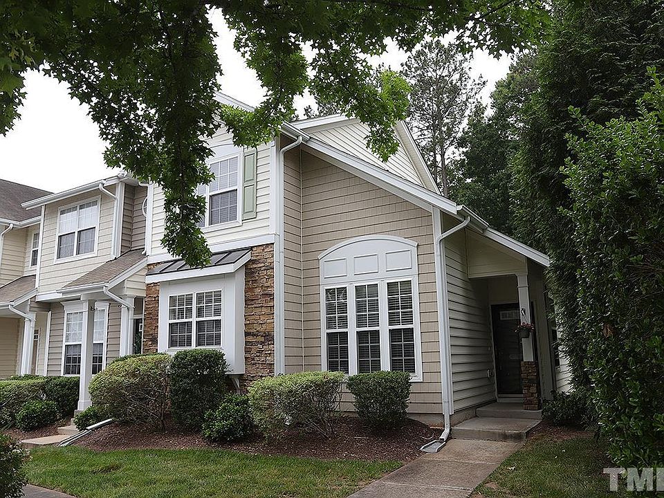 1st image of 3527 Sugar Tree Pl