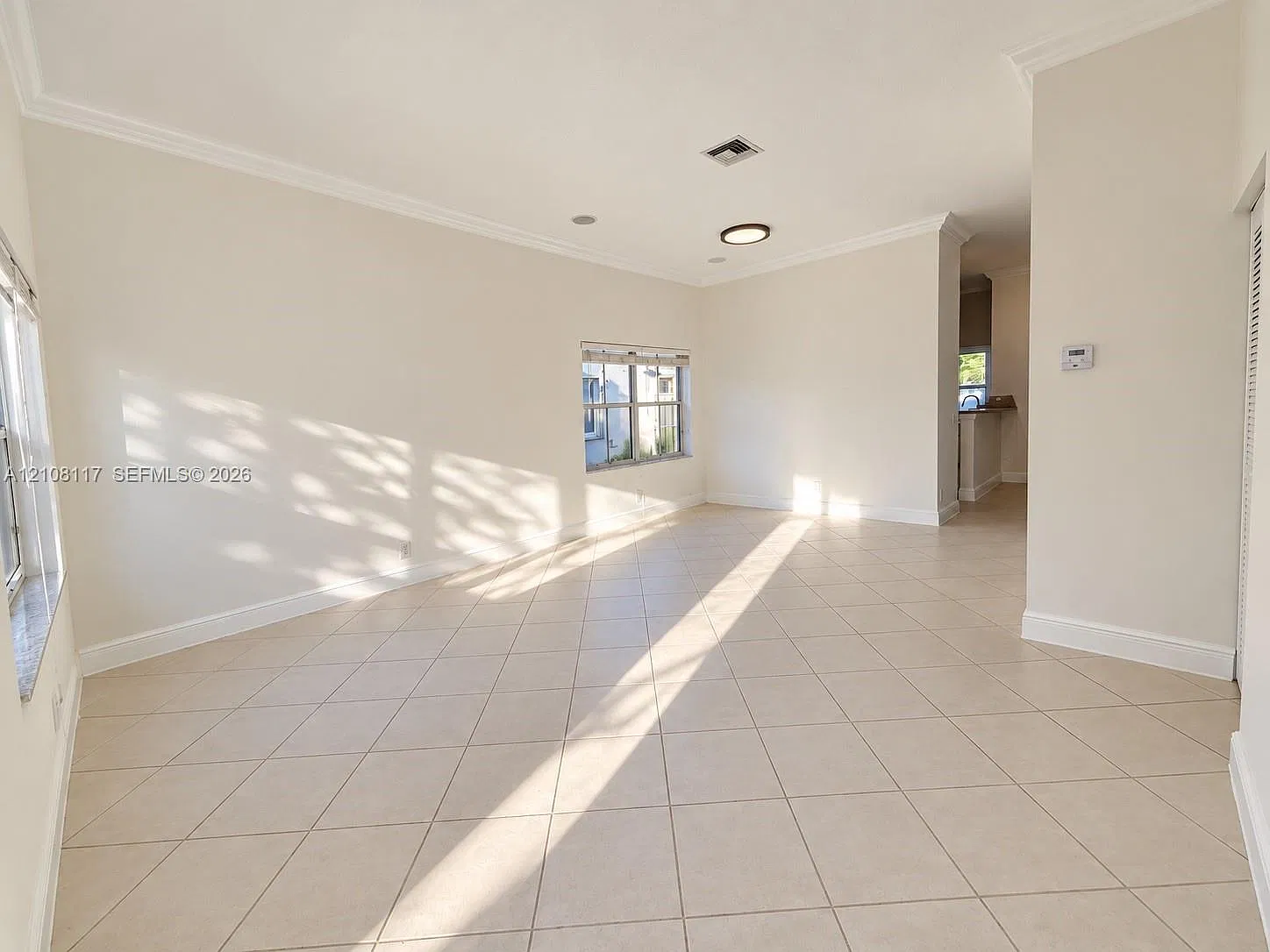 3 bed, 1468 sqft, $3,900 — Photo 4