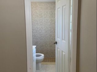 298 NE Surrey St, Port Saint Lucie, FL 34983