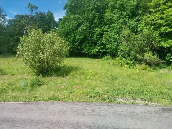 36 Fishpot Rd, Fredericktown, PA 15333