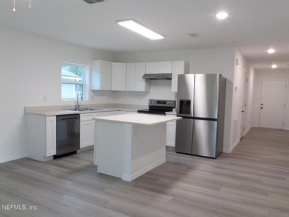 2nd image of 1750 HARRING Street