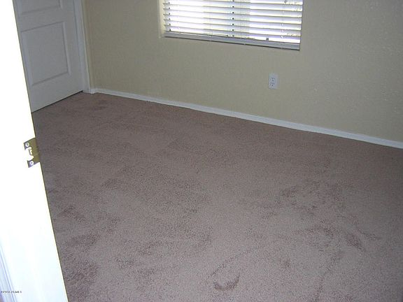 3rd image of 2737 E Redwood Ln