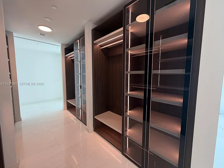 300 Biscayne Boulevard Way #3201 — Photo 12