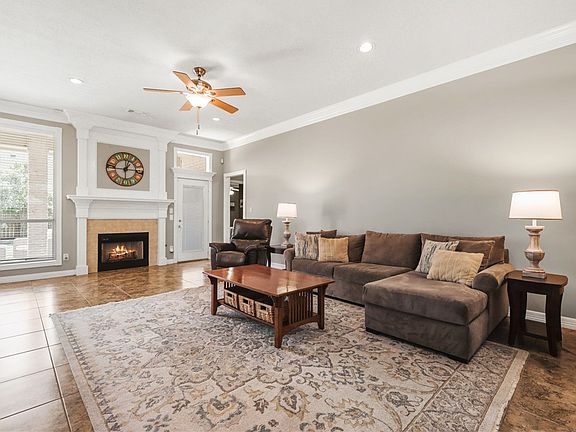 5th image of 312 Onyx Dr