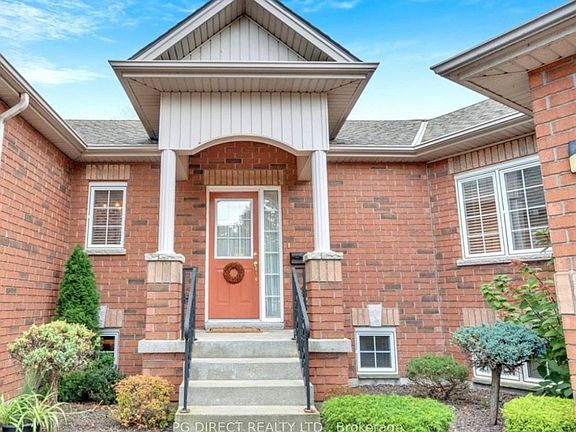 2nd image of 32 Robson Rd #1