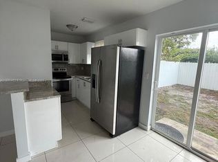 2121 NW 72nd St #1, Miami, FL 33147