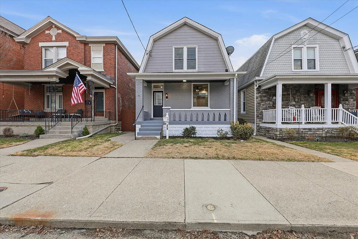 318 Walnut St photo 1
