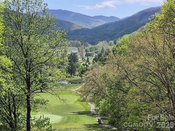 3rd image of 623 Country Club Dr