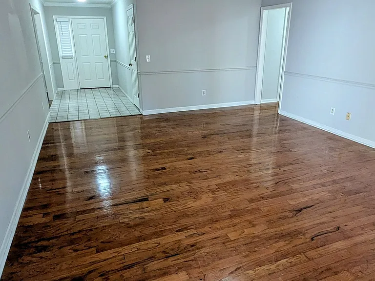 502 Irongate Blvd — Photo 9
