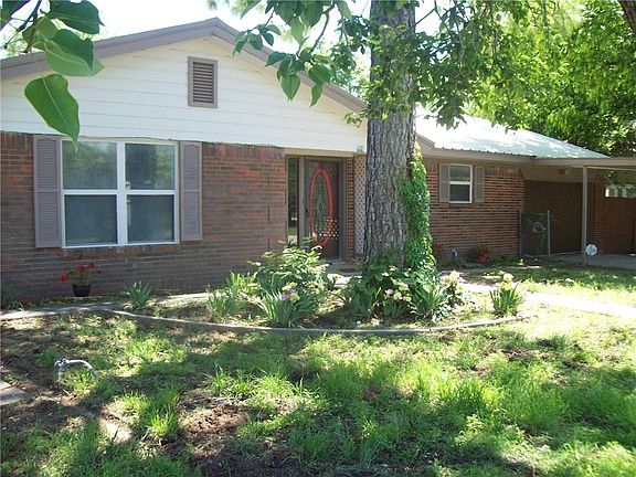 2nd image of 229 Avolyn Ave
