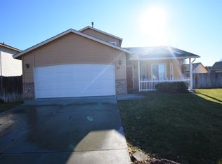 811 W Dewey Ave, Nampa, ID 83686