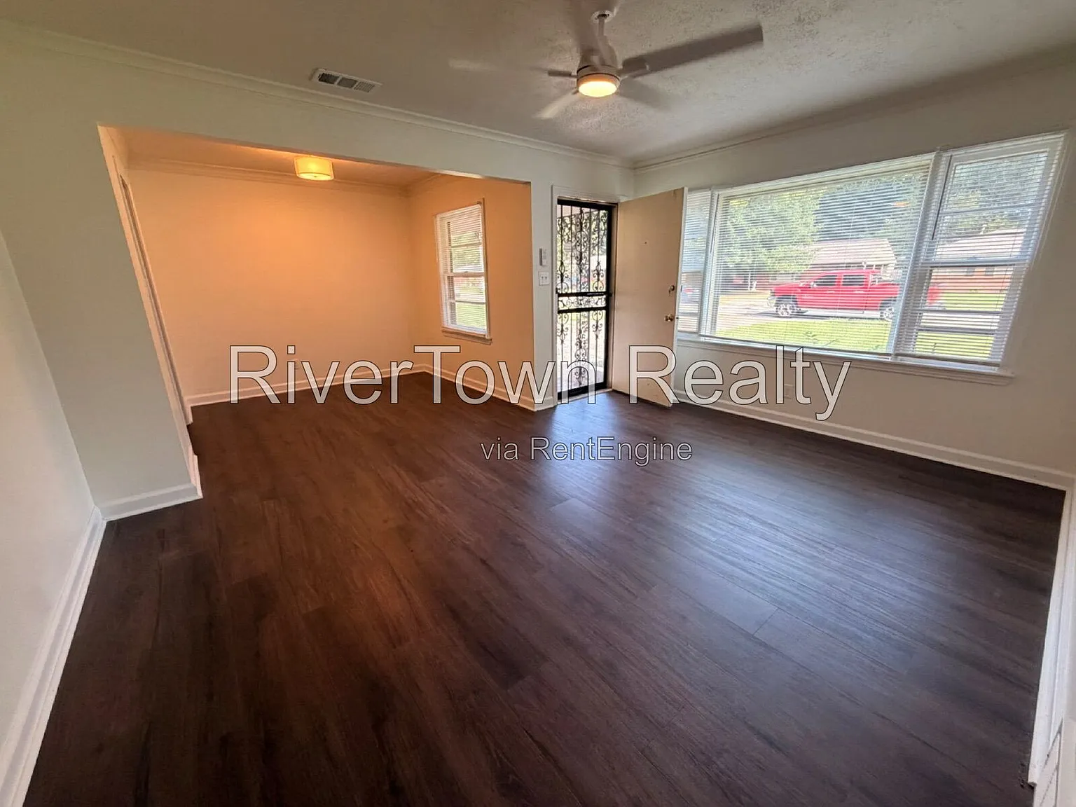 3 bed, 2.0 bath, 1362 sqft, $1,695 — Photo 4