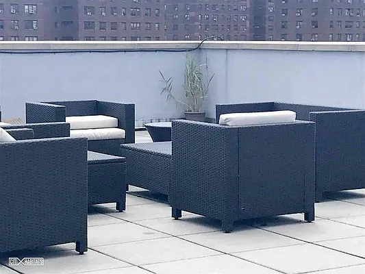 Rented by Corcoran | media 17