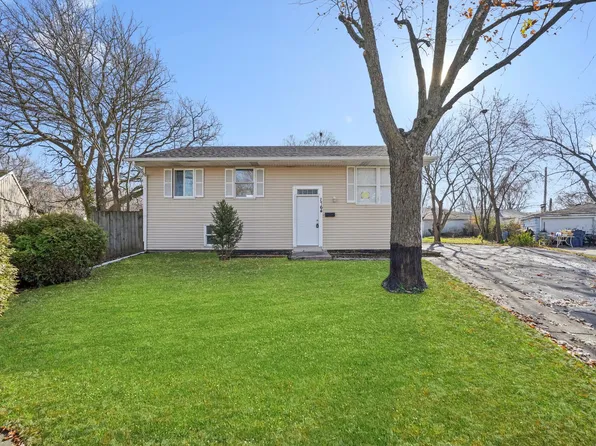 1764 Ross Cres, Sauk Village, IL 60411