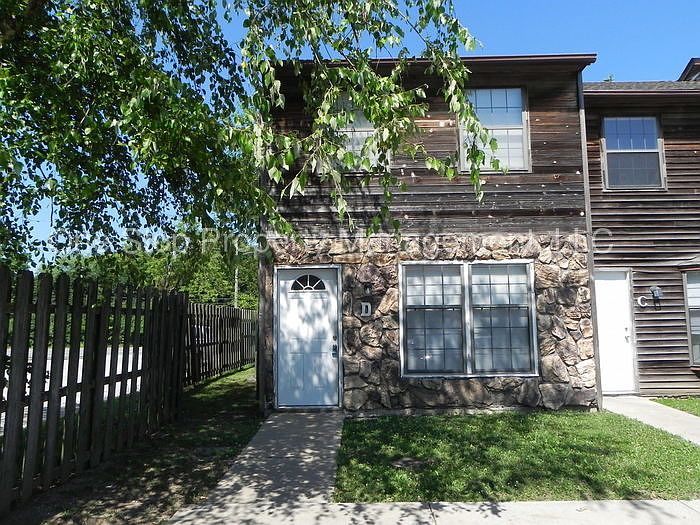 e＊mama 15609 Thistlebridge Dr, Rockville, MD 20853 | Redfin