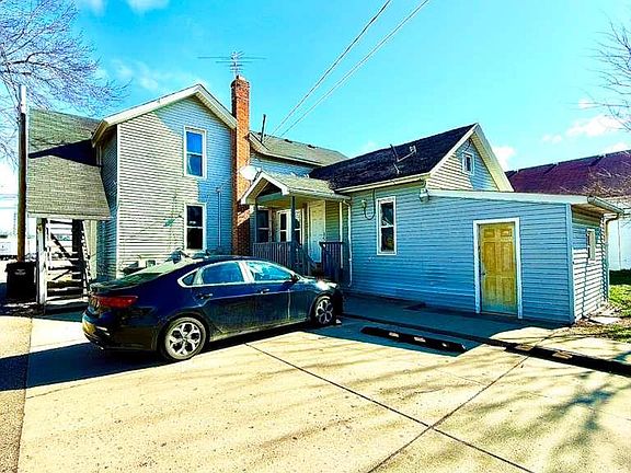 4th image of 35449 Clinton St