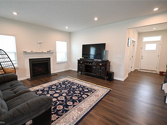 5th image of 9887 Ethan Cir