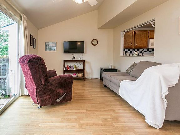 5th image of 8842 New Country Dr