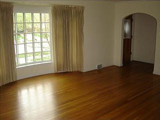 3rd image of 921 N Harvey Ave