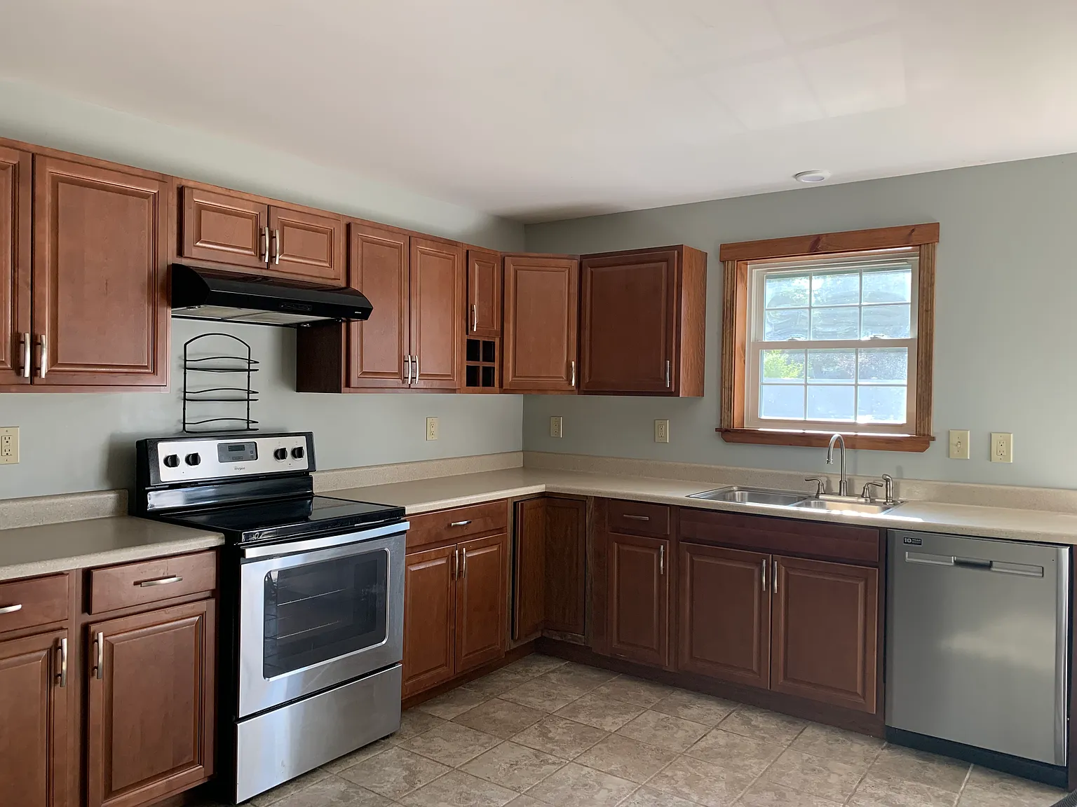 2 bed, 1.5 bath, 1200 sqft, $1,750 — Photo 4