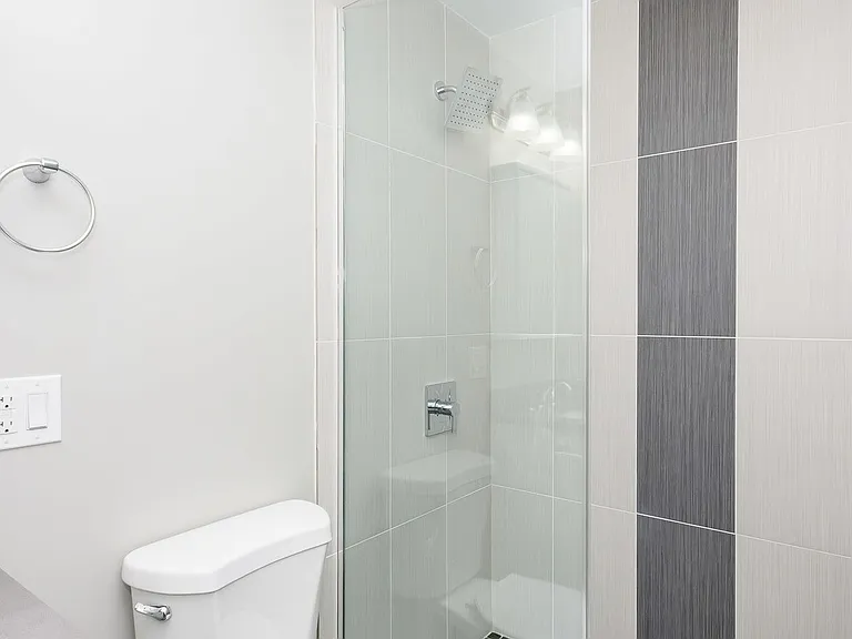 2125 W Chicago Ave #2121-3R — Photo 5