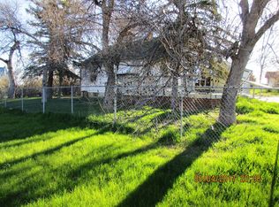 223 3rd Ave SE, Dutton, MT 59433