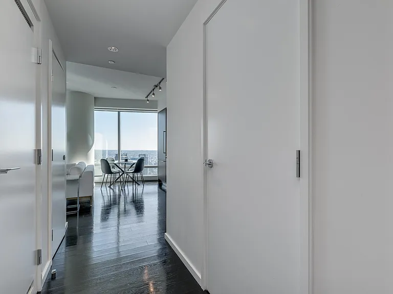 1151 Georgia St W #6001 — Photo 21