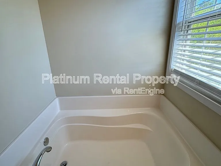 7920 Timberline Overlook — Photo 22