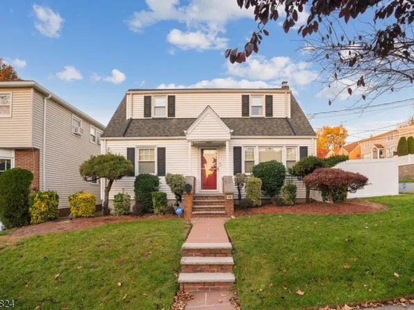176 Arlington Blvd, North Arlington Boro, NJ 07031